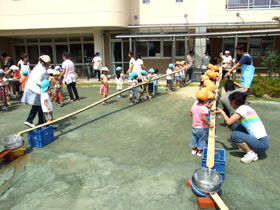 真夏の太陽に畑もお疲れのようで…